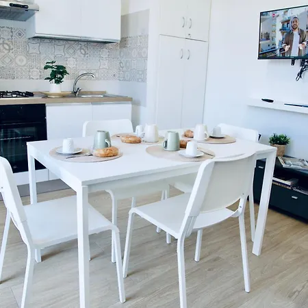 Casa Amare Aeroporto Fiumicino Apartamento *